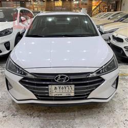 هیوندای ئەلەنترا